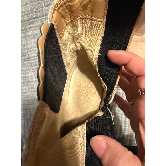 Oasis Society Beige Black Chelsea Panel Booties Size 7.5 - Picture 5 of 6